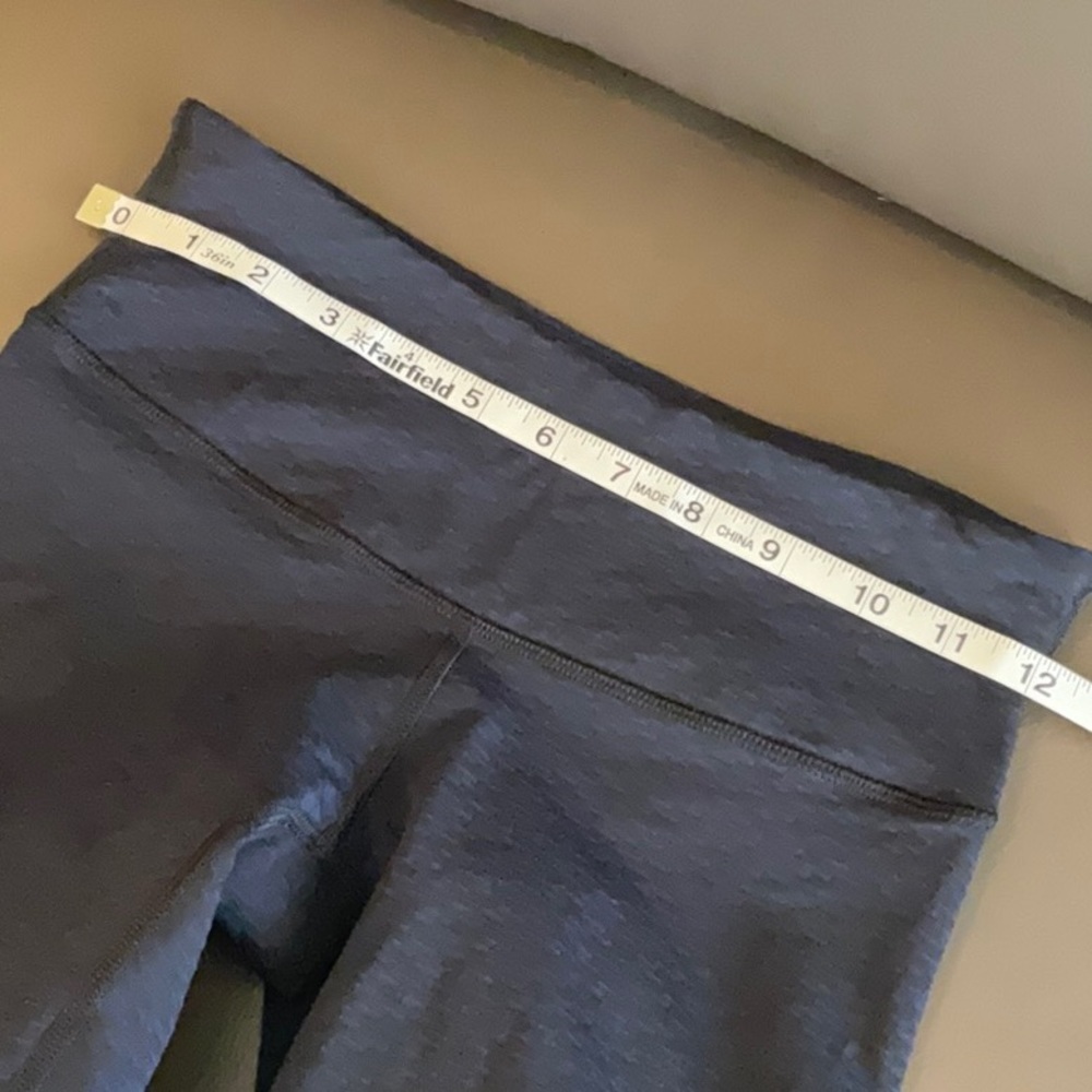 Lululemon blue black pattern tight - Picture 7 of 11